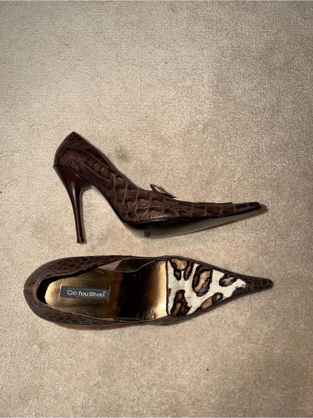 Vintage Cè fou Shoo Brown Croc-Texture Pointed Pumps with Leopard Accent